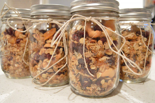 DIY Christmas Granola
